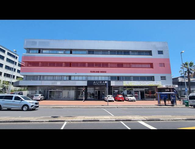 1,753M² WAREHOUSE RENTED IN SALT RIVER